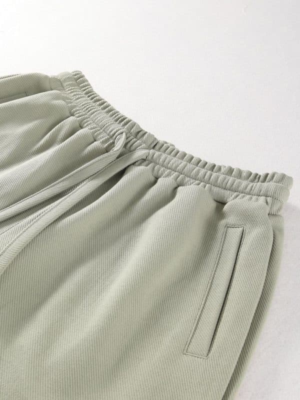 Shorts front pocket detail